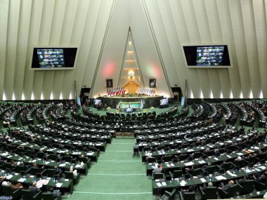 تنور انتخابات با آغاز ثبت‌نام نامزدها گرم می‌شود؛