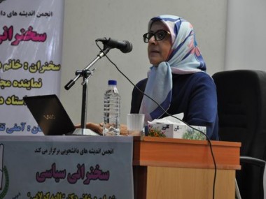 الهه کولایی «بررسی نقش زنان در سپهر سیاسی کشور»؛