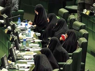«دنیای اقتصاد» دلایل حضور کمرنگ زنان را در مجلس بررسی می‎کند؛