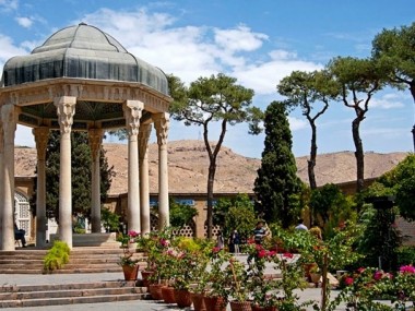 خواجه شیرازی از نگاه صاحب‌نظران خراسانی در حوزه‌های گوناگون؛