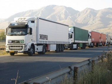«دنیای اقتصاد» در گفت‎وگو با فعالان صنعت حمل‌ونقل بین‎المللی در خراسان رضوی بررسی می‎کند؛