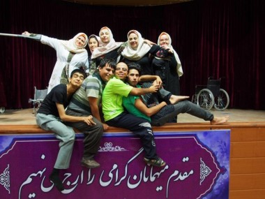 «دنیای اقتصاد» از اولین گروه تئاتر افراد دارای معلولیت کشور به بهانه روز جهانی معلولان گزارش می‌دهد؛