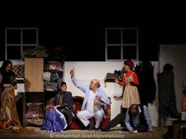 گفت‌وگوی دنیای اقتصاد با عوامل نمایش به علت ضیق مکان؛