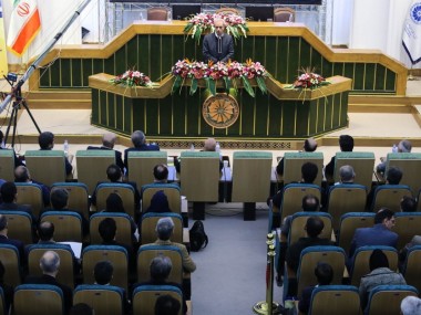 صاحب‌نظران اقتصادی در پنجمین همایش ملی توسعة پایدار مطرح کردند: