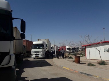 داستان توقف کامیون‌ها در مرز دوغارون تکرار شد