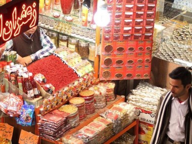 دنیای اقتصاد از درآمدزایی سوغات مشهد و برندسازی در این حوزه گزارش می‌دهد