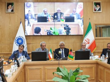 پارلمان بخش خصوصی در گسترش روابط تجاری با دیگر کشورها چگونه نقش‌آفرینی می‌کند؟