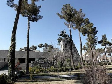 دنیای اقتصاد نقش اتاق بازرگانی در جهت دادن به فعالیت های مولد حوزه گردشگری را بررسی می کند