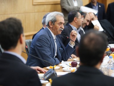 اعضای کمیسیون کشاورزی مجلس شورای اسلامی در نشست شورای گفتگوی دولت و بخش خصوصی خراسان رضوی مطرح کردند