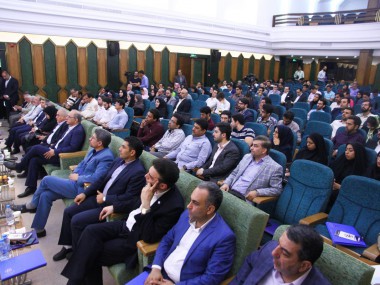 نخستین نشست کارافرینان دیروز و استارتاپهای امروز برگزار شد