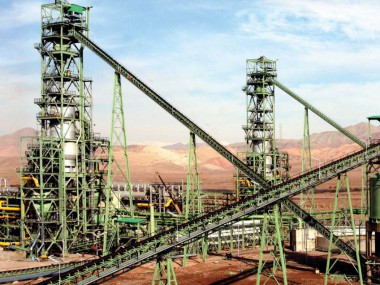 دنیای اقتصاد تاثیر تحریم‌های جدید بر فعالیت صنایع فلزی خراسان را بررسی می‌کند: