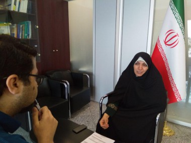 رئیس کمیسیون برنامه و بودجه شورای شهر مشهد به سوال هایی درباره شفافیت، تراکم فروشی، عدم انتصاب زنان