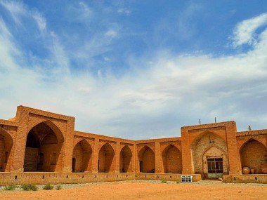 روایت دنیای اقتصاد از چند و چون واگذاری اماکن تاریخی به بخش خصوصی در خراسان رضوی