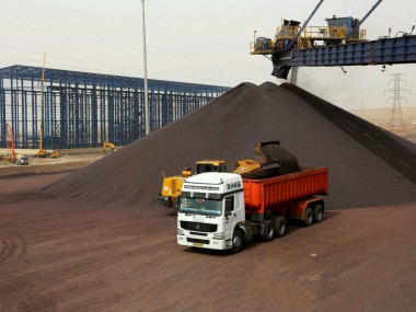 فعالان معدنی خراسان رضوی از افزایش کرایه‌های حمل بار گلایه دارند و راننده‌ها هم زیربار کاهش نرخ نمی‌