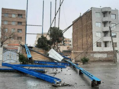 احتمال تکرار ریزش اسکلت ساختمان‌های در حال ساخت مشهد در طوفان‌هایی دیگر