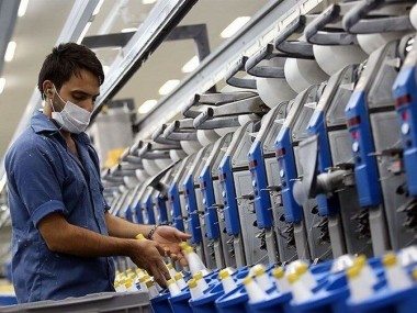 فعالان اقتصادی و مسوولان از ضرورت‌های تحقق شعار سال 1400 می‌گویند