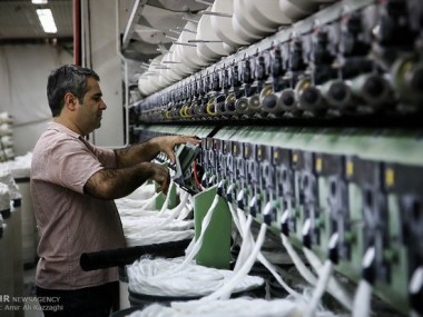 «دنیای اقتصاد» نگرانی فعالان اقتصادی را از افزایش مالیات در لایحه بودجه گزارش می‌دهد