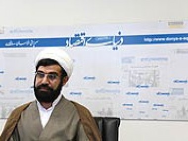 رئیس کمیسیون فرهنگی شورای شهر مشهد در گفت و گو با « دنیای اقتصاد» مطرح کرد:
