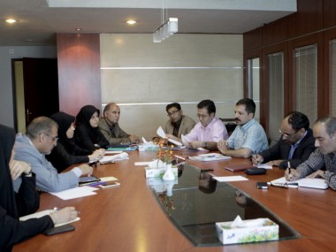 در میزگرد «دنیای اقتصاد» با عنوان «چالش کاربری صنایع محور غرب مشهد» مطرح شد؛