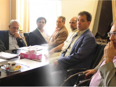 در میزگرد «دنیای اقتصاد» با حضور نمایندگان کارگران و کارفرمایان استان مطرح شد؛