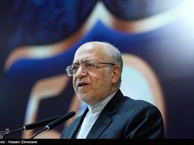 کنایه های نعمت زاده به سخنرانان گردهمایی  روسای اتاق های بازرگانی کشور: