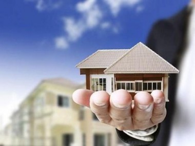 بازار گرمی برخی دلالان ملک در غرب